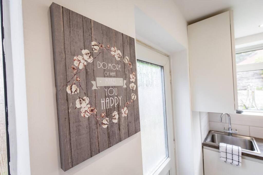 Windsor House 3 Bedrooms Sleeps 8 맨체스터 외부 사진